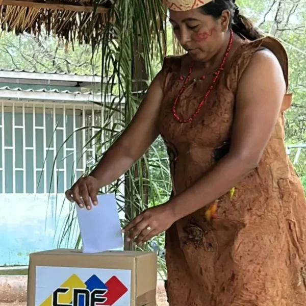 Mandatario nacional aplaudió el proceso de elección de este domingo en los pueblos originarios