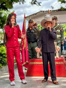 Jóvenes Talentos Apureños Brillan en Celebración del Día de la Bandera